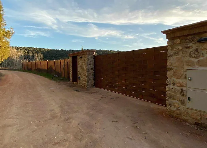 Laguna La TinajaCasa Rural